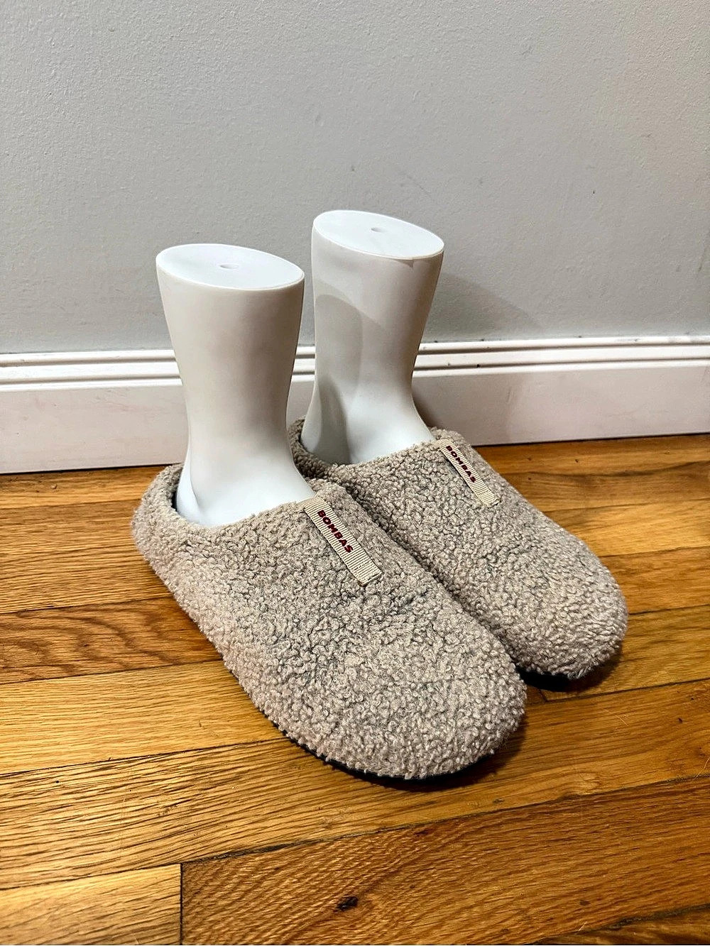 Bombas Sherpa Slippers in Beige